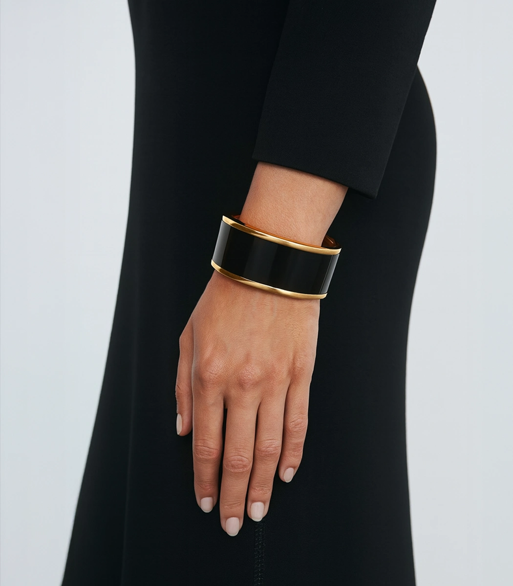 black cuffs8349